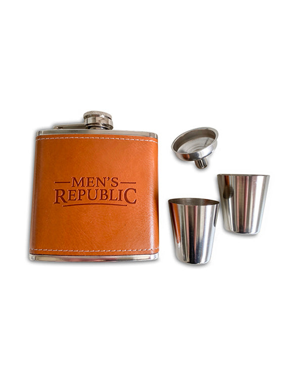 Men's Republic Hip Flask, Funnel and 2 Cups 3