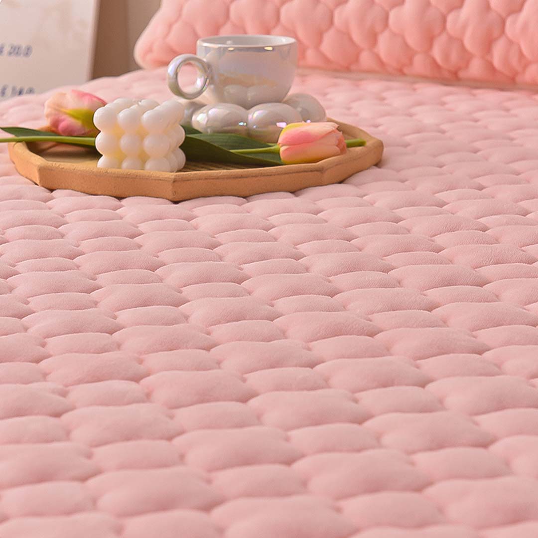 SOGA 2X Pink 183cm Wide Mattress Cover Thick Quilted Fleece Stretchable Clover Design Bed Spread Sheet Protector with Pillow Covers