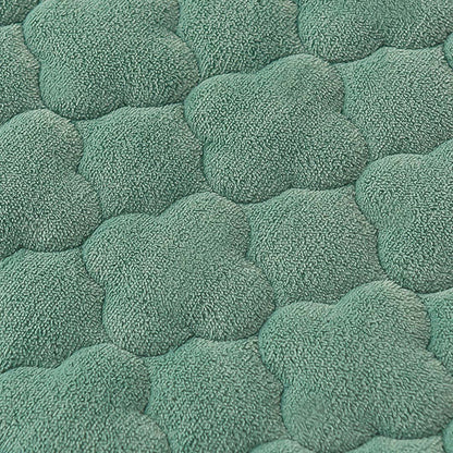 SOGA 2X Green 183cm Wide Mattress Cover Thick Quilted Fleece Stretchable Clover Design Bed Spread Sheet Protector with Pillow Covers