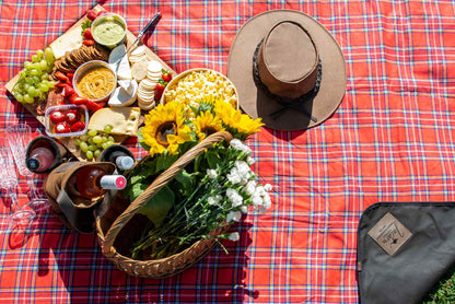 Jacaru 8003 Oilskin Picnic Blanket — 125 x 145cm Water-Resistant Rug with Tartan Flannelette Lining — image 16