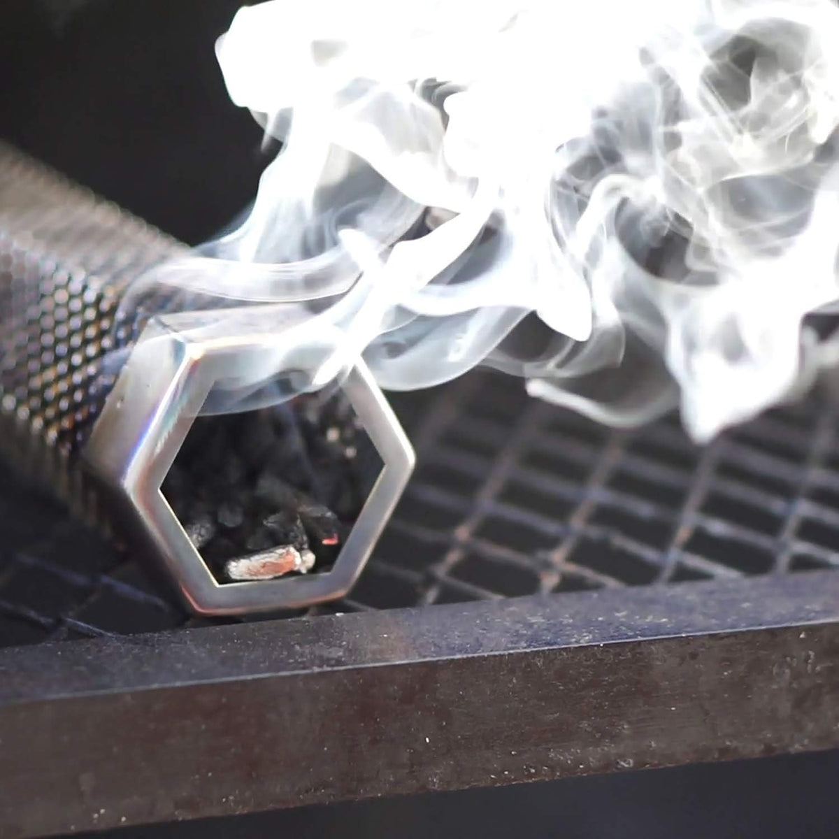 LizzQ Premium Pellet Smoker Tube 12-5 Hours of Billowing Smo