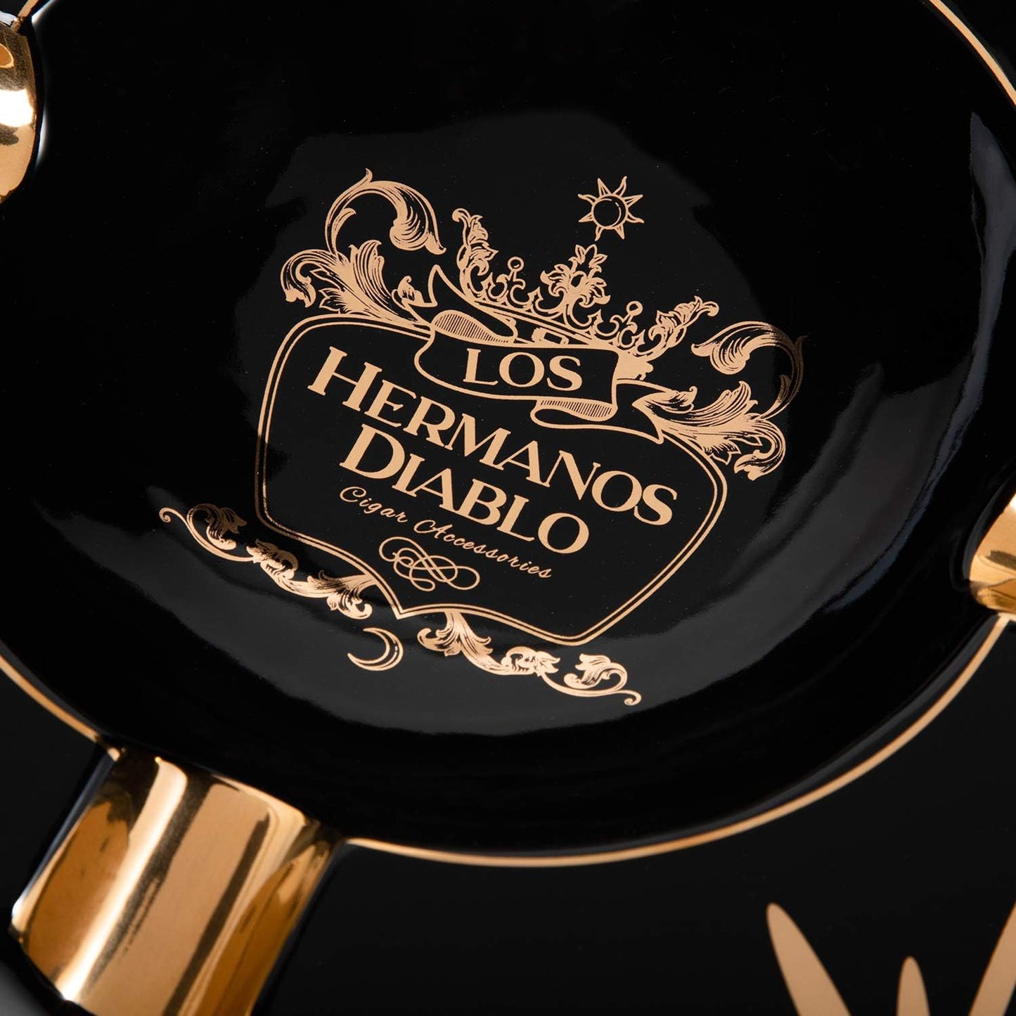 Cigar Ashtray Large Ashtray for Cigarettes Large Quiet Cigar Ashtray for Patio/Outdoor/Indoor Ashtray (Hermanos Diablo)