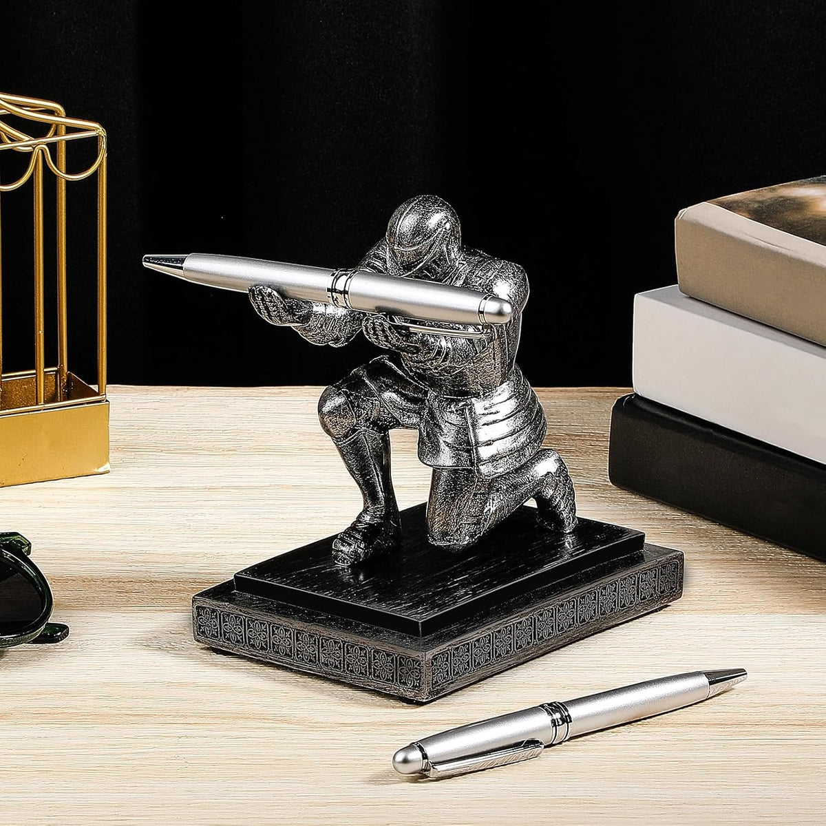 Spakon Knight Pen Holder with 2 Pens
