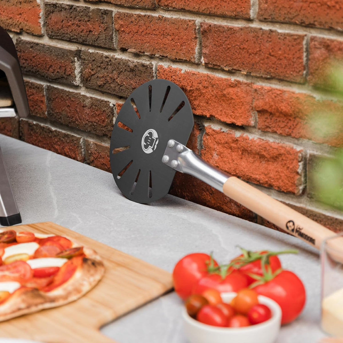 Chef Pomodoro Mini Aluminum Pizza Turning Peel with Wood Han
