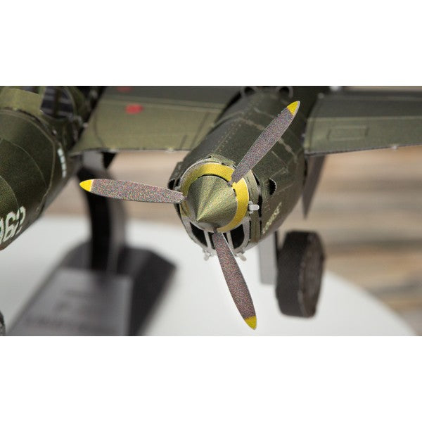 Metal Earth ICONX P-38 Lightning – 3D Metal Model Kit