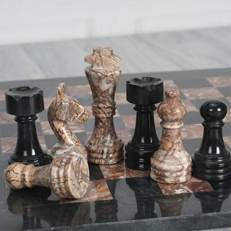 Chess Figures – Black & Marinara