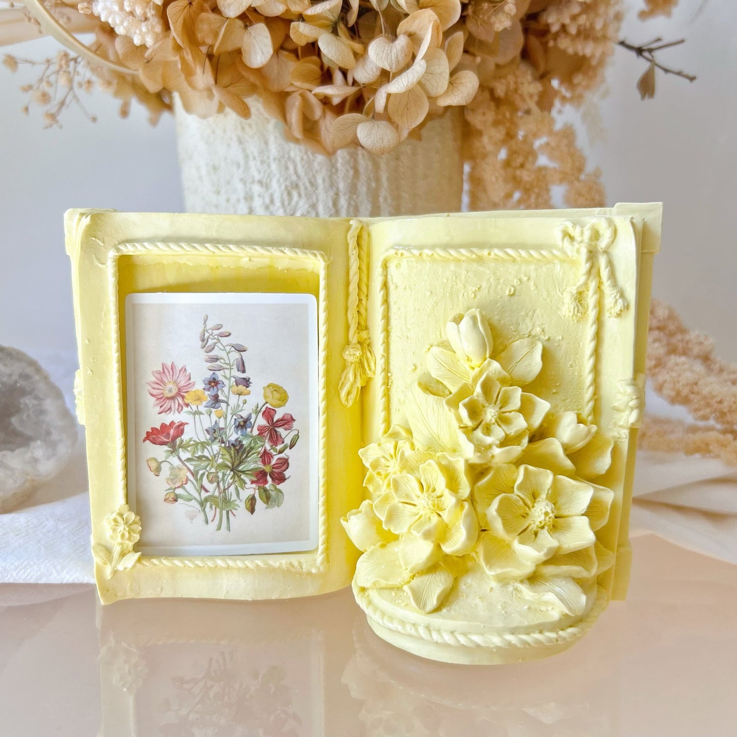 Magnolias Photo Frame | Home Décor