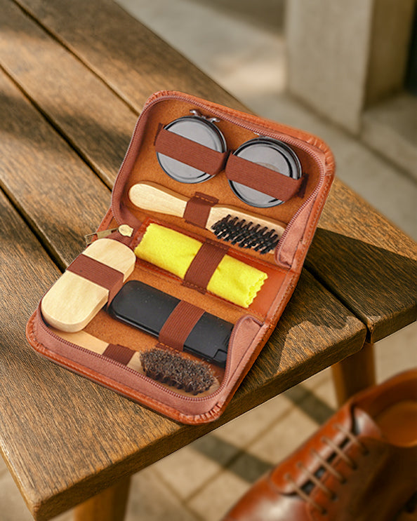Men's Republic Shoe Shine Kit - 7 Pieces in Zipper Bag 1
