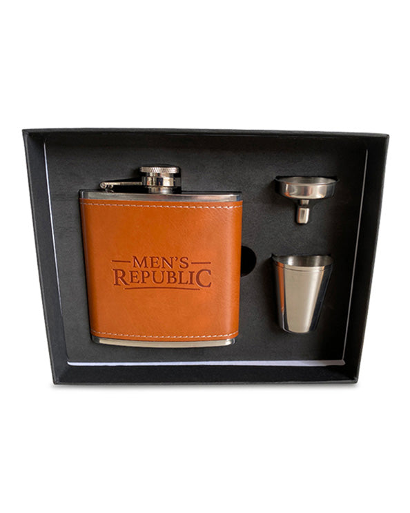 Men's Republic Hip Flask, Funnel and 2 Cups 2