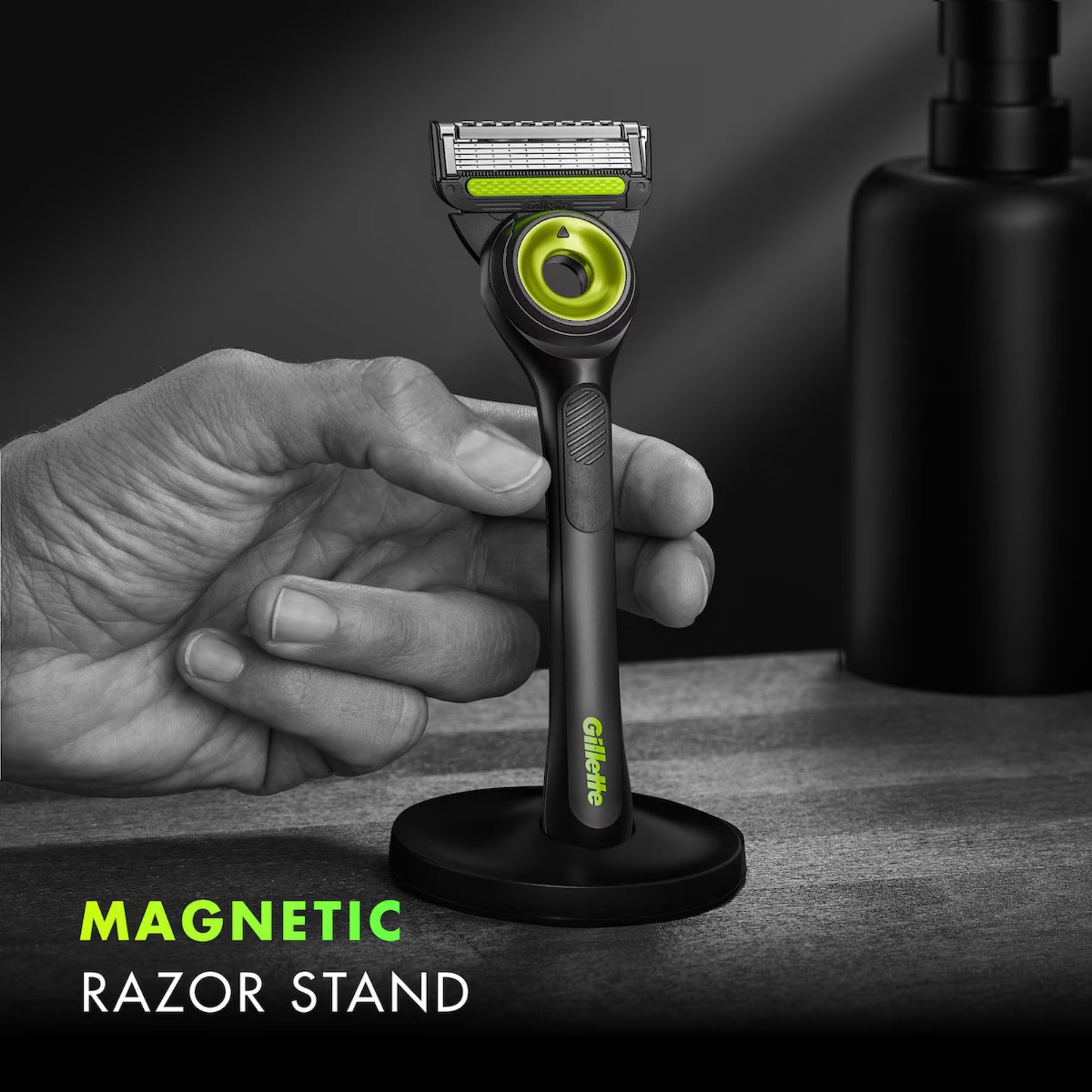 Gillette P Cummins Labs Razor Handle  +2 Cartridges & Magnetic Stand — image 3