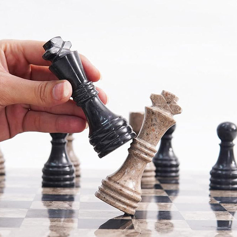 Chess Figures – Oceanic & Black