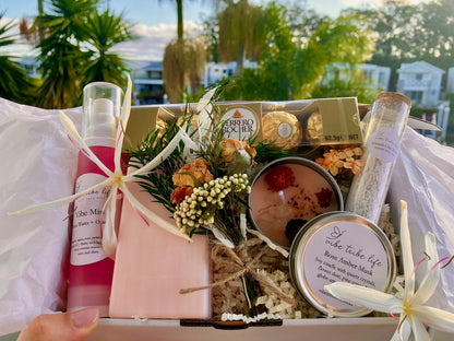 Appreciation Self Care Gift Hamper Set | Pamper Self Care Christmas Gift Box | Bath & Beauty Spa Relaxation Gifts for Her | Self Care