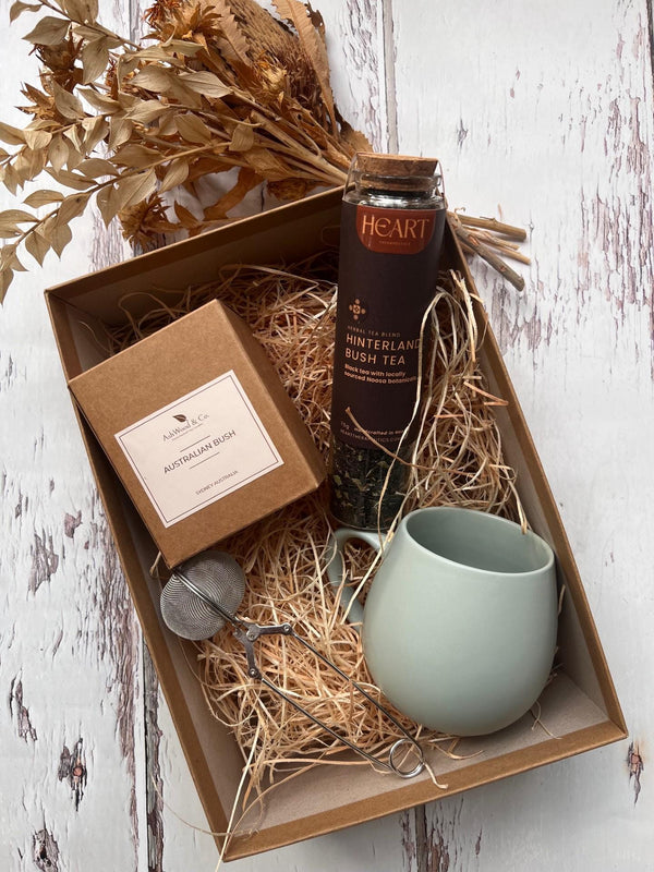 Candle & Cuppa Pack | Highly Scented Soy Candle | Hinterland Bush Tea and Strainer | Hug Me Mug | Pamper gift box | Mothers Day