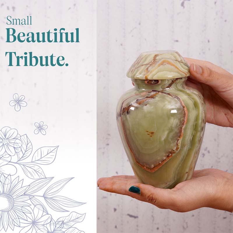 Traditional Urn - 15cm